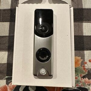 Brand New in box never used
ALARM.COM
Slim Line II
Doorbell Camera